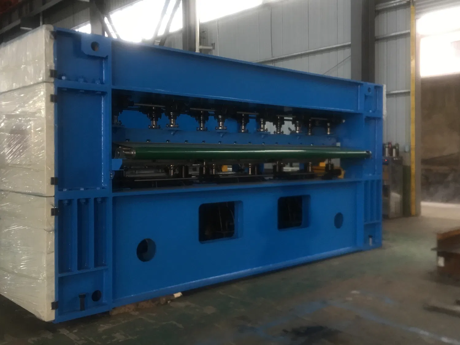 Pet Middle Speed ​​Needle Punching Vliesstoffherstellungs-Produktionslinie Teppich-/West-Filz-/Geotextil-/PU-Lederlinie